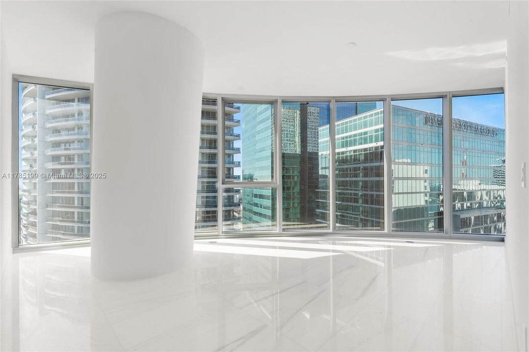 На продажу: $3,900,000 (3 спален, 3 ванн, 2414 Квадратных фут)