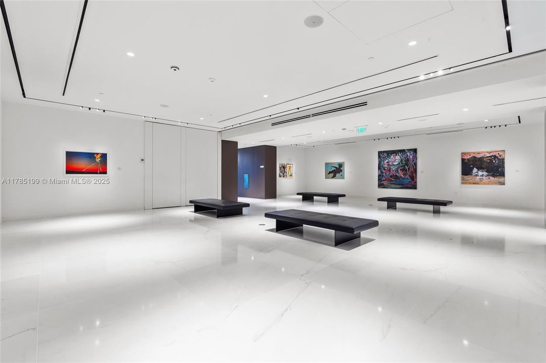 На продажу: $3,900,000 (3 спален, 3 ванн, 2414 Квадратных фут)