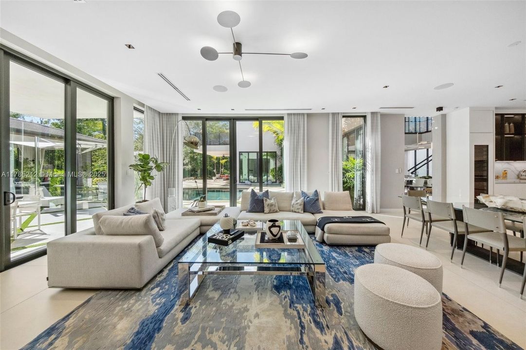 Recently Sold: $10,500,000 (8 beds, 9 baths, 9194 Square Feet)