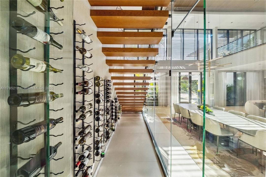 Recently Sold: $10,500,000 (8 beds, 9 baths, 9194 Square Feet)