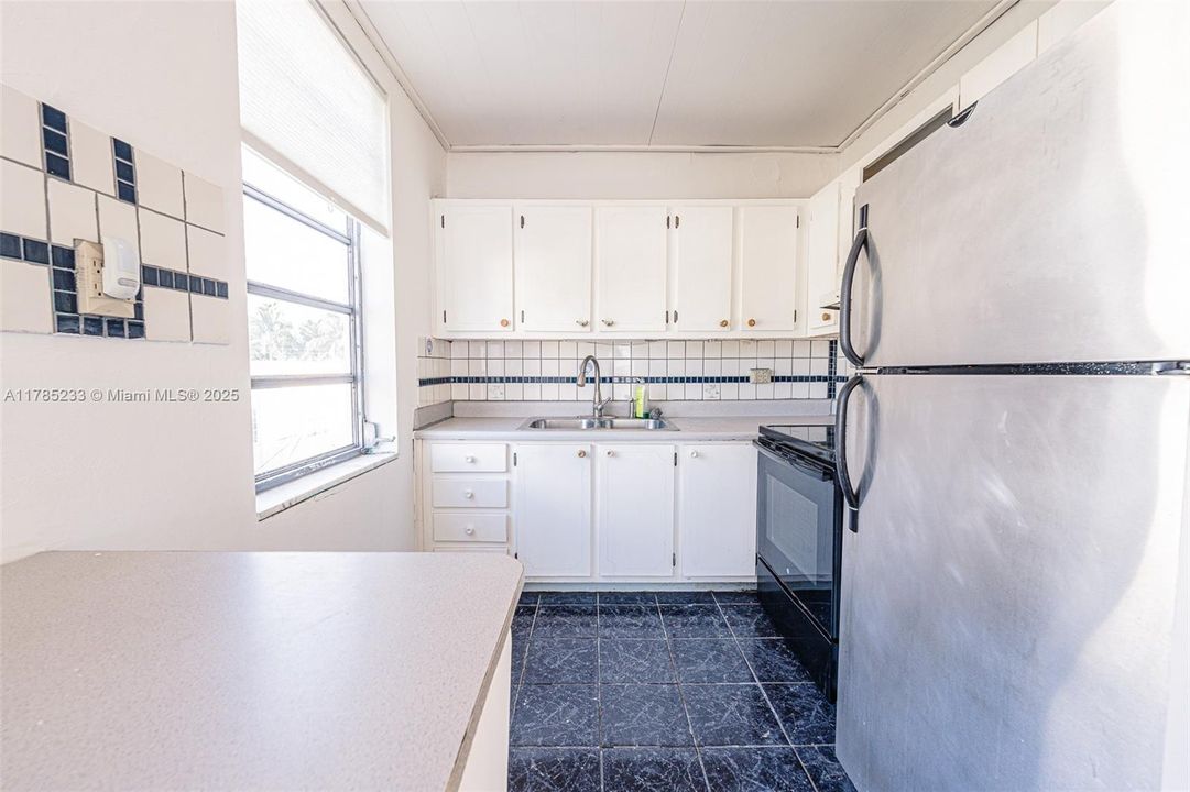 Vendido Recientemente: $225,000 (1 camas, 1 baños, 700 Pies cuadrados)