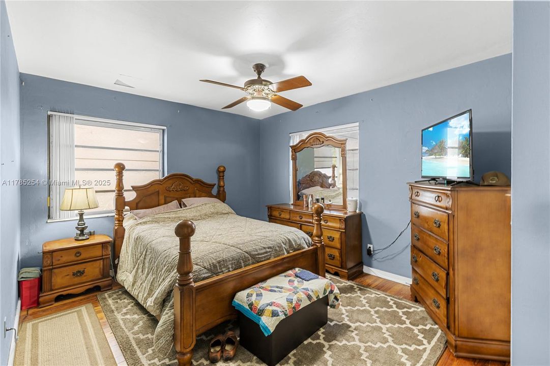 Недавно продано: $785,000 (0 спален, 0 ванн, 0 Квадратных фут)