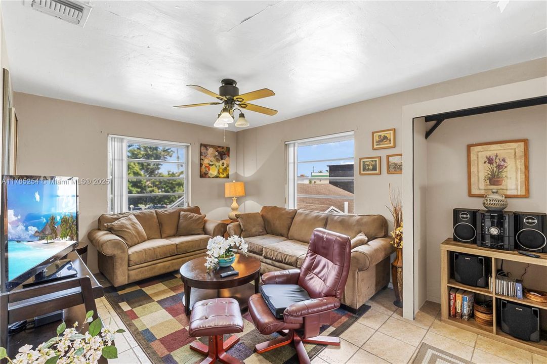 Недавно продано: $785,000 (0 спален, 0 ванн, 0 Квадратных фут)