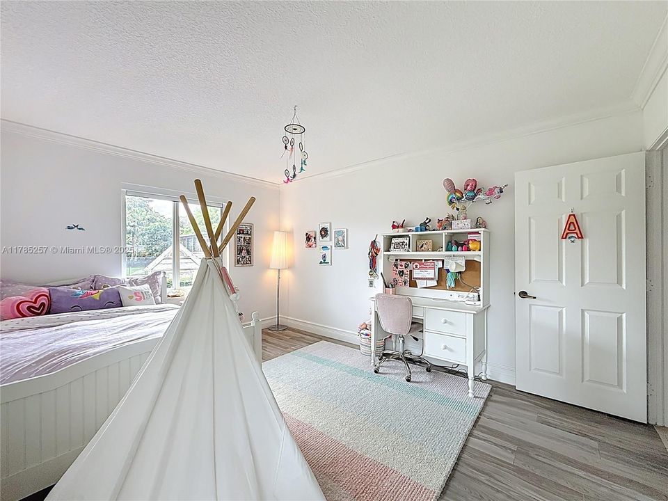 Недавно арендовано: $8,900 (4 спален, 2 ванн, 3529 Квадратных фут)