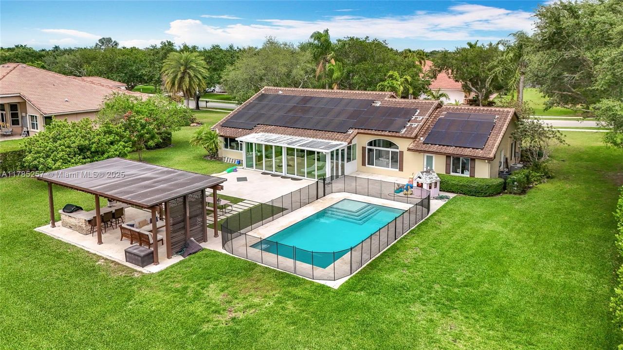 Недавно арендовано: $8,900 (4 спален, 2 ванн, 3529 Квадратных фут)