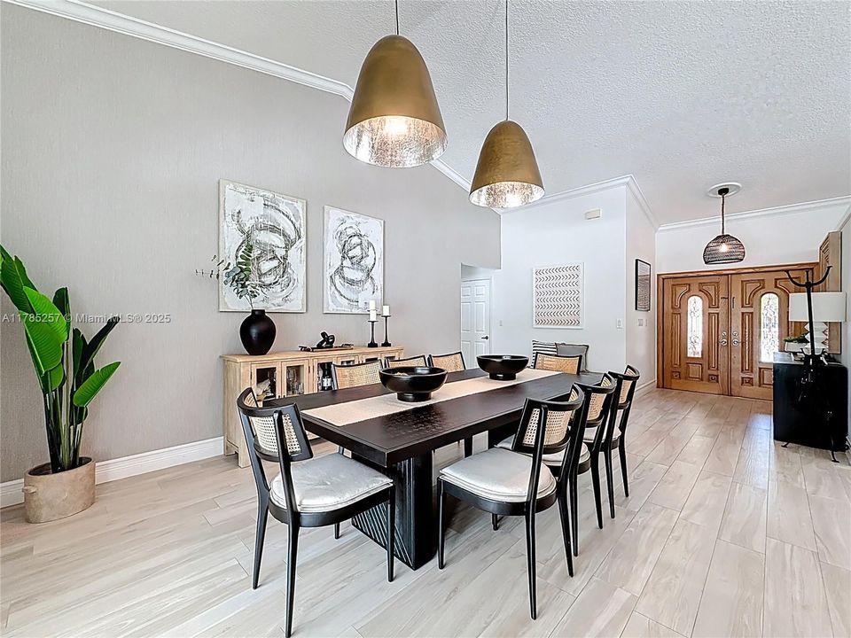 Недавно арендовано: $8,900 (4 спален, 2 ванн, 3529 Квадратных фут)