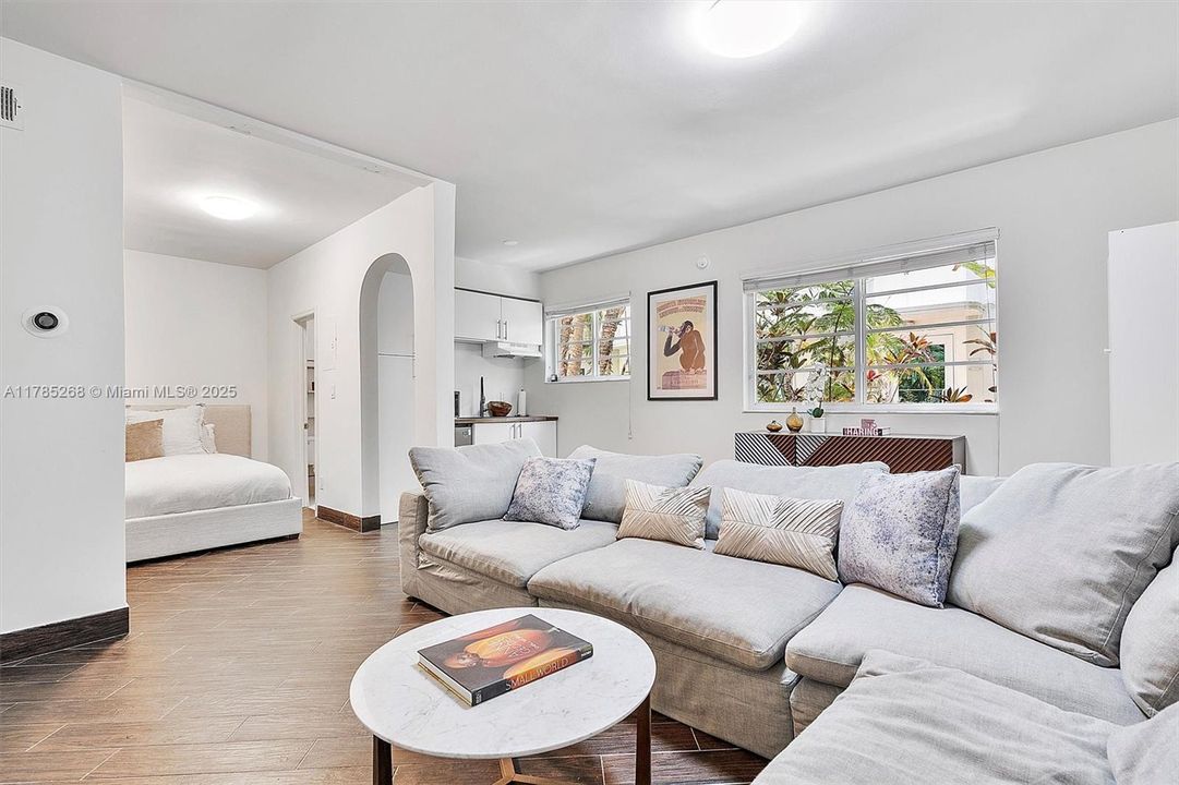 For Sale: $205,000 (0 beds, 1 baths, 450 Square Feet)