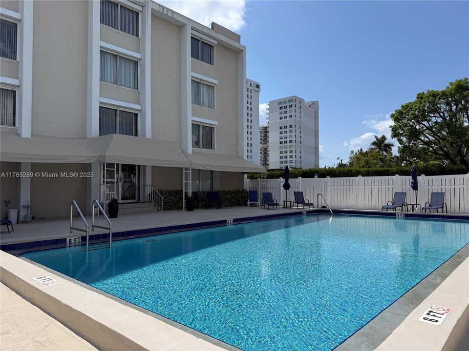 Recently Sold: $378,000 (1 beds, 1 baths, 673 Square Feet)