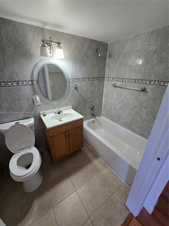 Recientemente alquilado: $1,800 (2 camas, 2 baños, 860 Pies cuadrados)