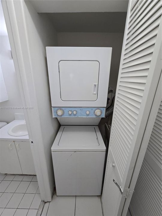 Recientemente alquilado: $1,800 (2 camas, 2 baños, 860 Pies cuadrados)