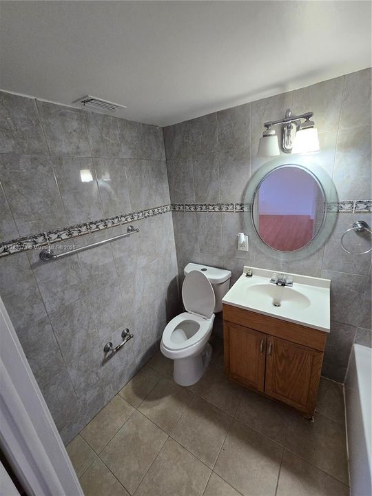 Recientemente alquilado: $1,800 (2 camas, 2 baños, 860 Pies cuadrados)