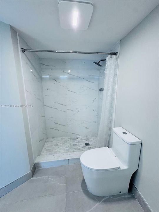 For Sale: $275,000 (2 beds, 2 baths, 1317 Square Feet)