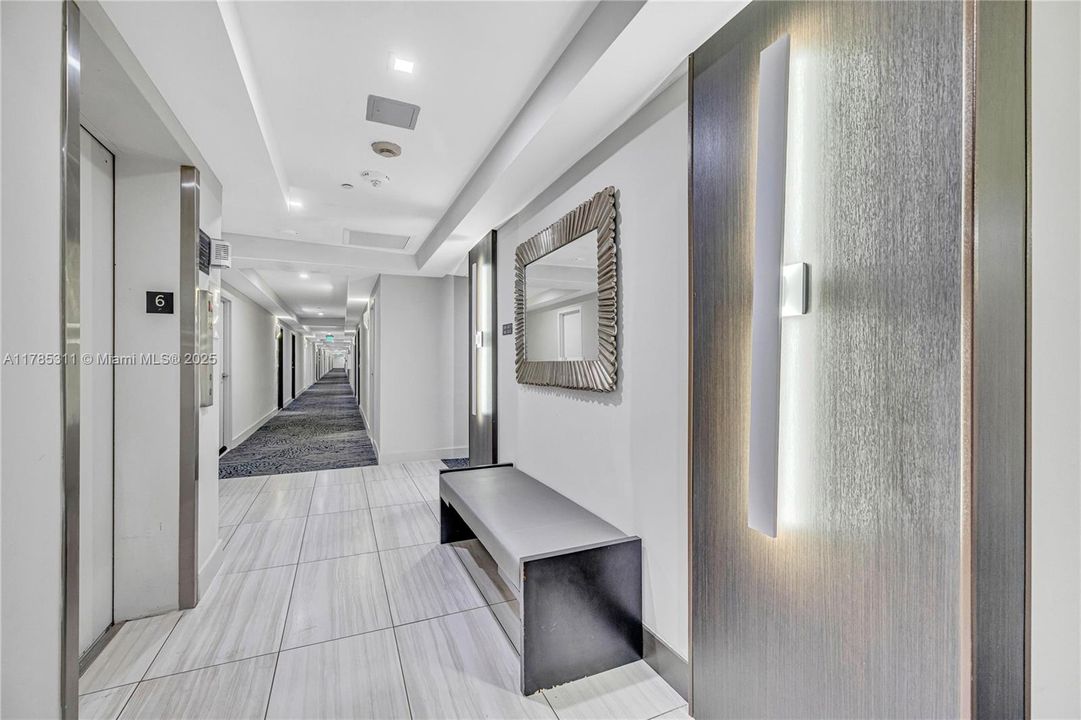 На продажу: $850,000 (2 спален, 2 ванн, 1570 Квадратных фут)