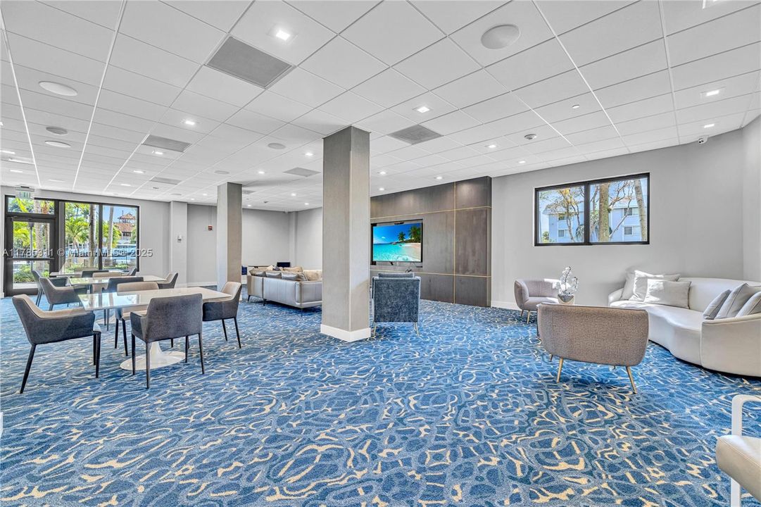 На продажу: $850,000 (2 спален, 2 ванн, 1570 Квадратных фут)