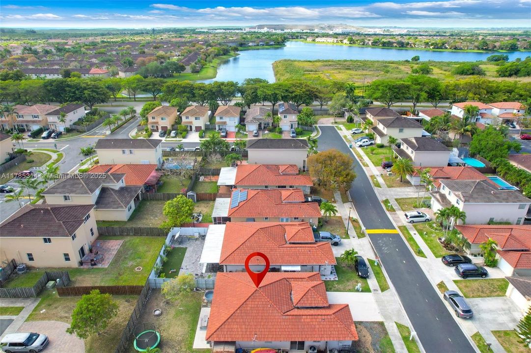 Недавно продано: $524,900 (3 спален, 2 ванн, 1381 Квадратных фут)