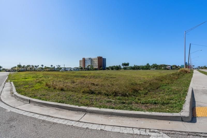 待售: $12,500,000 (0 贝兹, 0 浴室, 0 平方英尺)