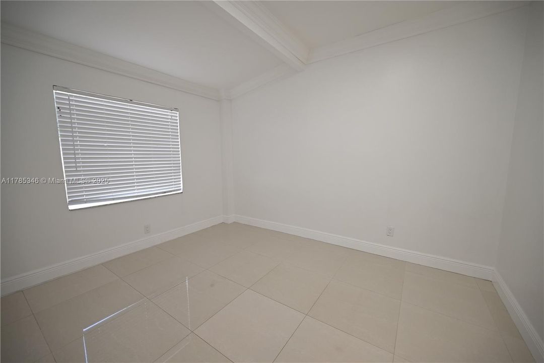 Недавно продано: $518,000 (4 спален, 2 ванн, 1054 Квадратных фут)