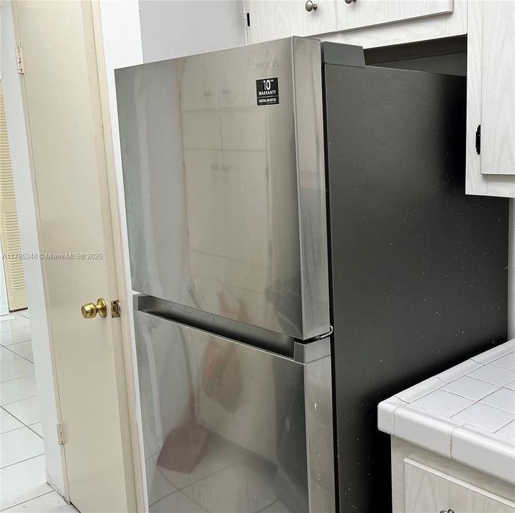 Recently Rented: $2,000 (1 beds, 1 baths, 940 Square Feet)