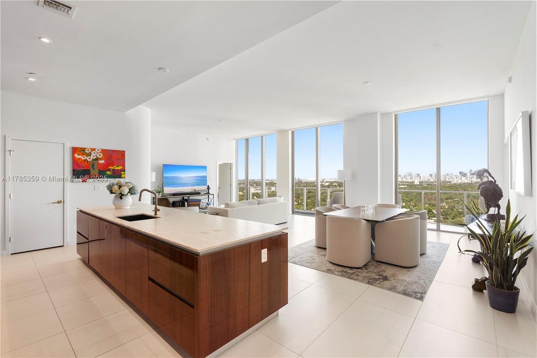 For Rent: $35,000 (3 beds, 3 baths, 2025 Square Feet)