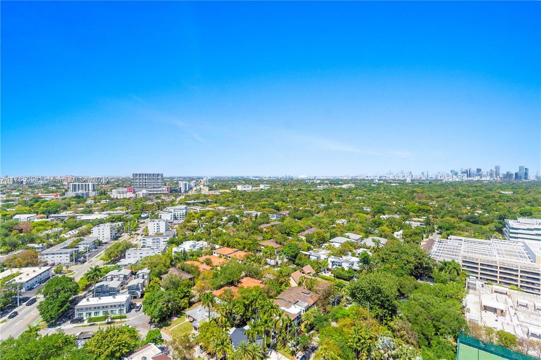 For Rent: $35,000 (3 beds, 3 baths, 2025 Square Feet)