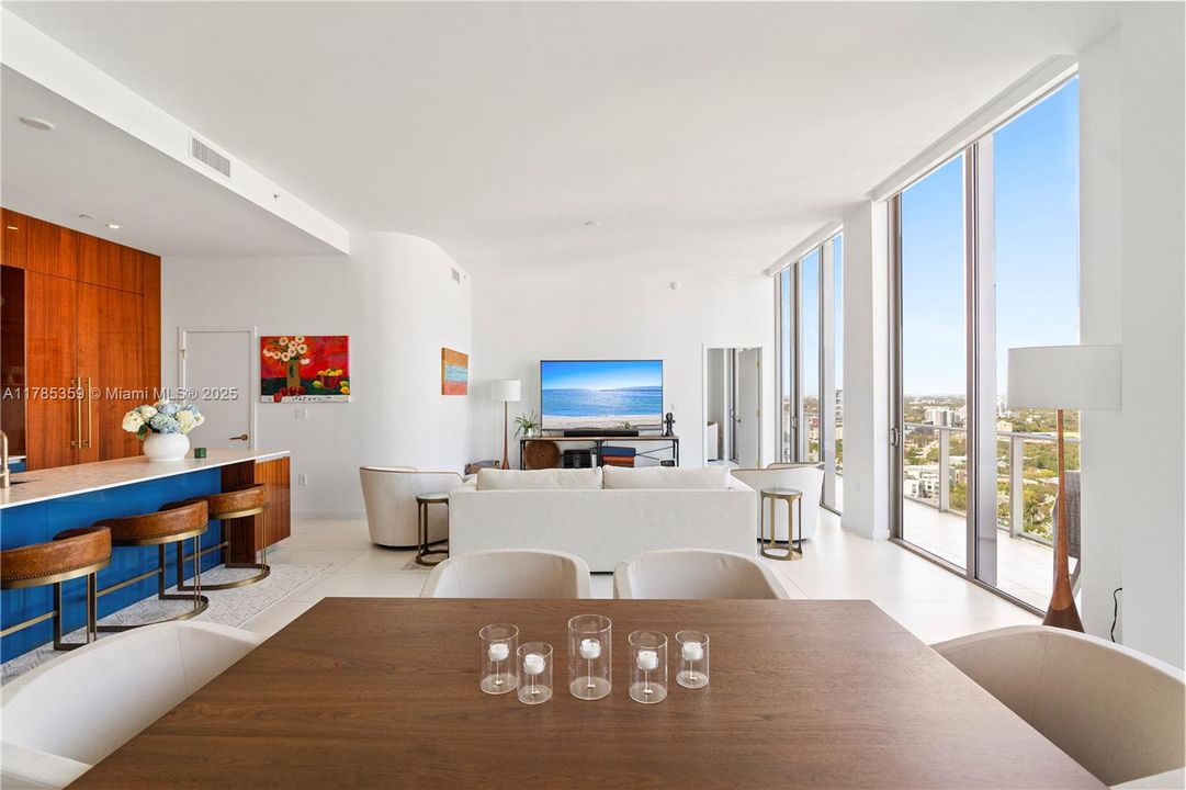 For Rent: $35,000 (3 beds, 3 baths, 2025 Square Feet)