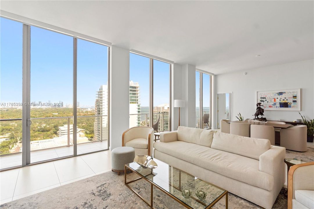 For Rent: $35,000 (3 beds, 3 baths, 2025 Square Feet)