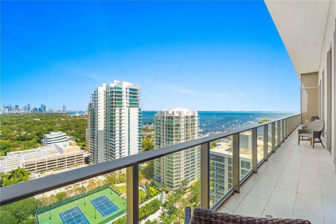 For Rent: $35,000 (3 beds, 3 baths, 2025 Square Feet)