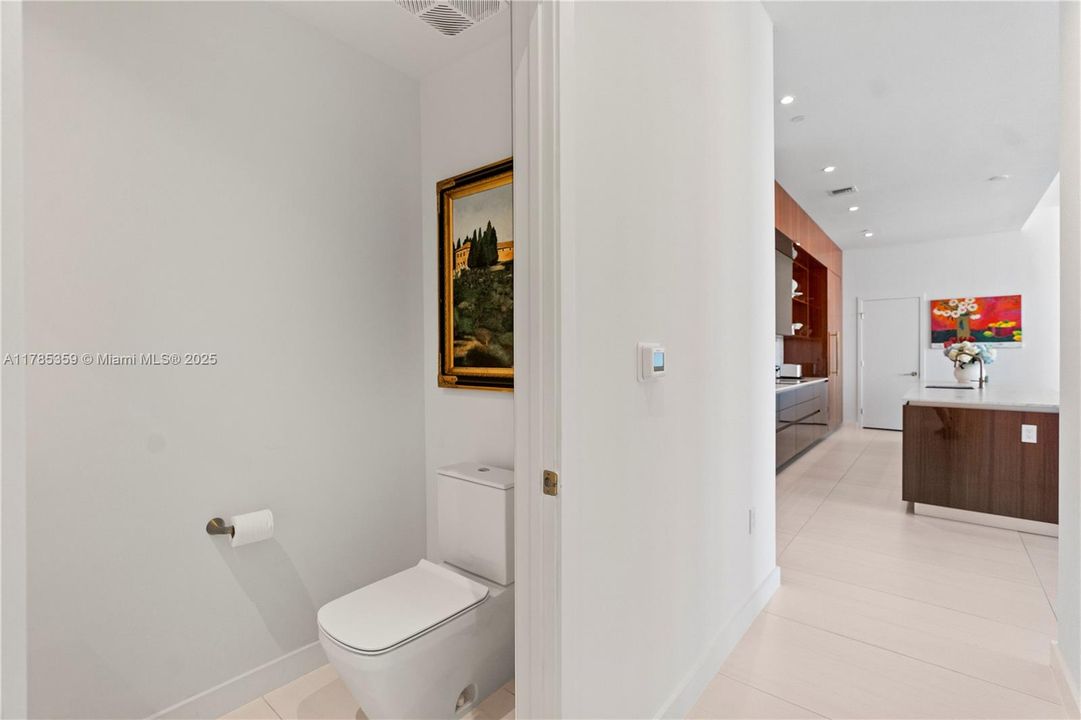 For Rent: $35,000 (3 beds, 3 baths, 2025 Square Feet)