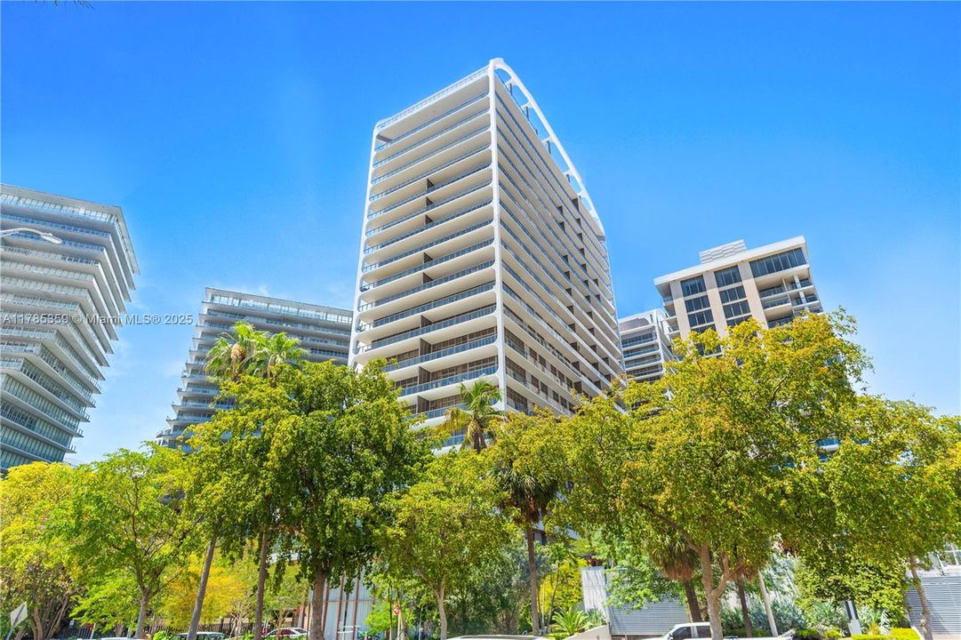 For Rent: $35,000 (3 beds, 3 baths, 2025 Square Feet)