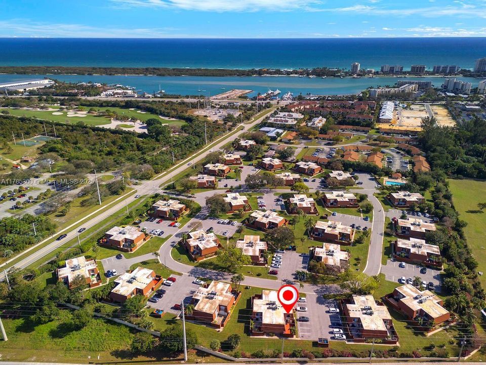 Recently Sold: $374,900 (2 beds, 2 baths, 1325 Square Feet)