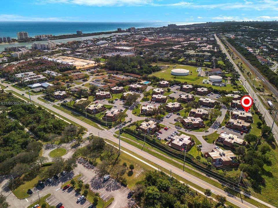 Recently Sold: $374,900 (2 beds, 2 baths, 1325 Square Feet)