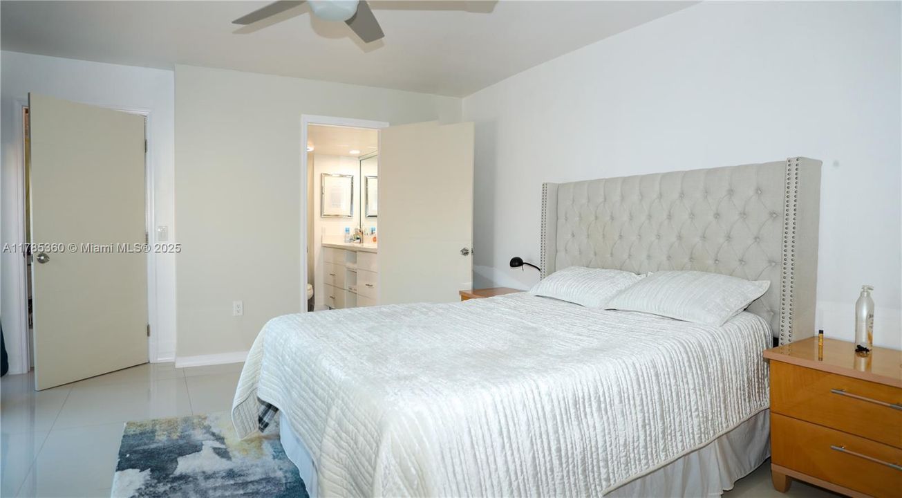 Recently Sold: $374,900 (2 beds, 2 baths, 1325 Square Feet)