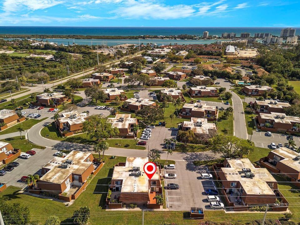 Recently Sold: $374,900 (2 beds, 2 baths, 1325 Square Feet)