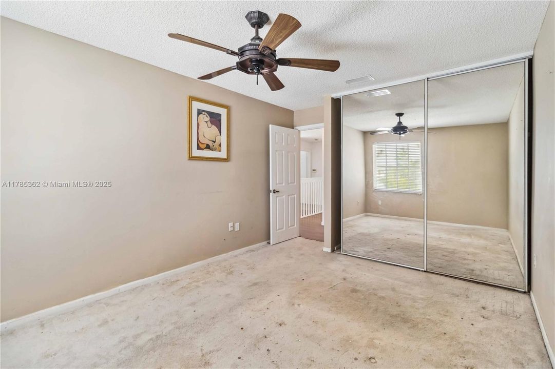 Недавно продано: $688,000 (4 спален, 2 ванн, 2880 Квадратных фут)