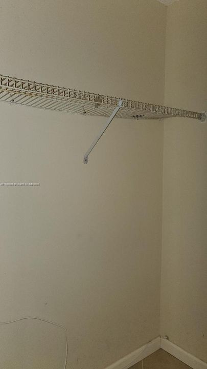 待售: $334,000 (2 贝兹, 2 浴室, 1256 平方英尺)