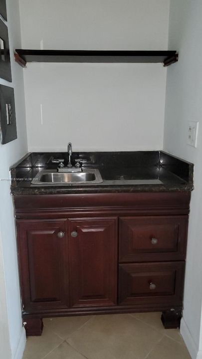 待售: $334,000 (2 贝兹, 2 浴室, 1256 平方英尺)