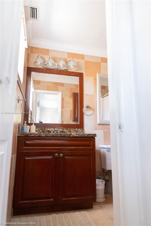 Недавно продано: $590,000 (3 спален, 2 ванн, 1658 Квадратных фут)