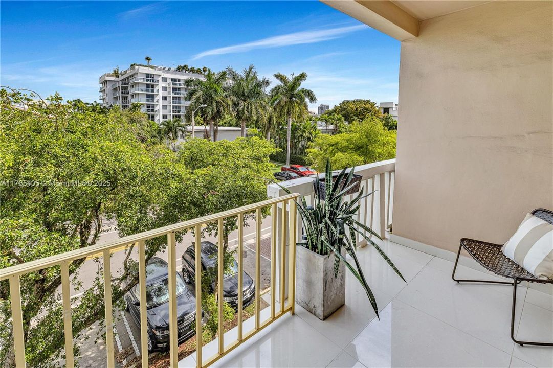 На продажу: $515,000 (2 спален, 2 ванн, 1053 Квадратных фут)