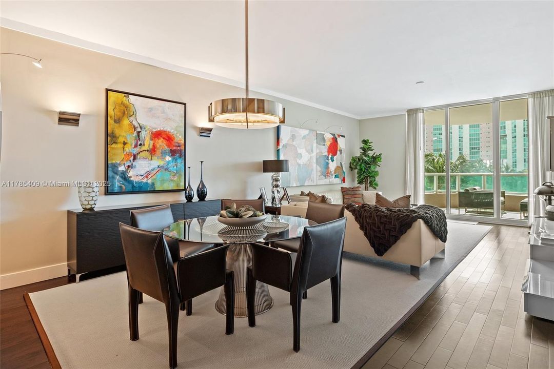 待售: $800,000 (2 贝兹, 3 浴室, 1750 平方英尺)