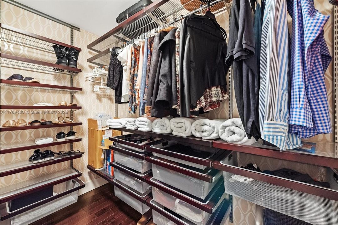 待售: $800,000 (2 贝兹, 3 浴室, 1750 平方英尺)