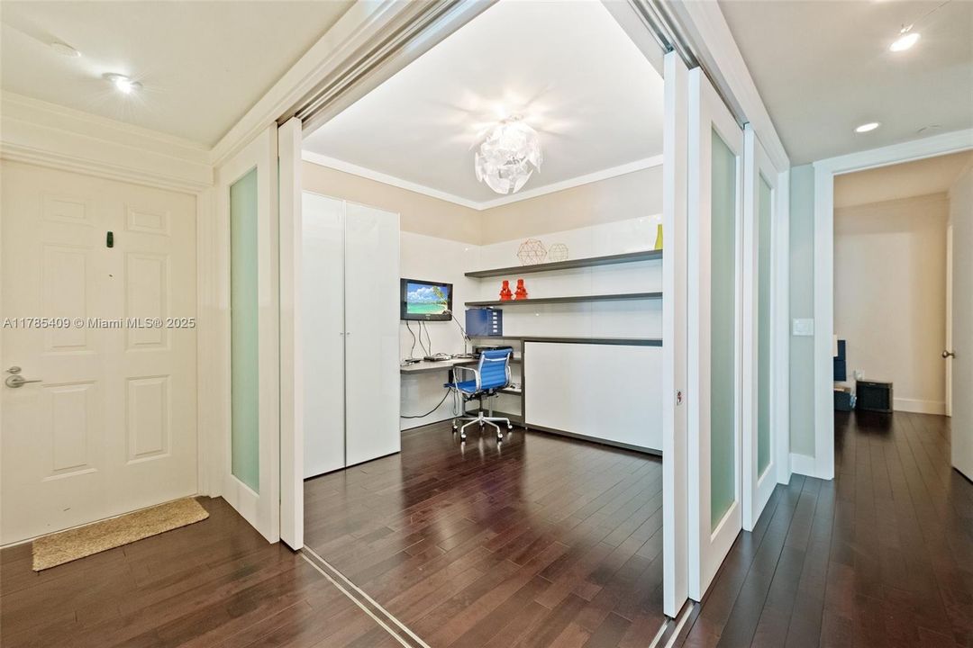 待售: $800,000 (2 贝兹, 3 浴室, 1750 平方英尺)