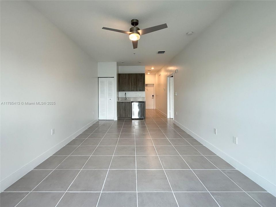 Недавно продано: $499,000 (2 спален, 2 ванн, 1129 Квадратных фут)