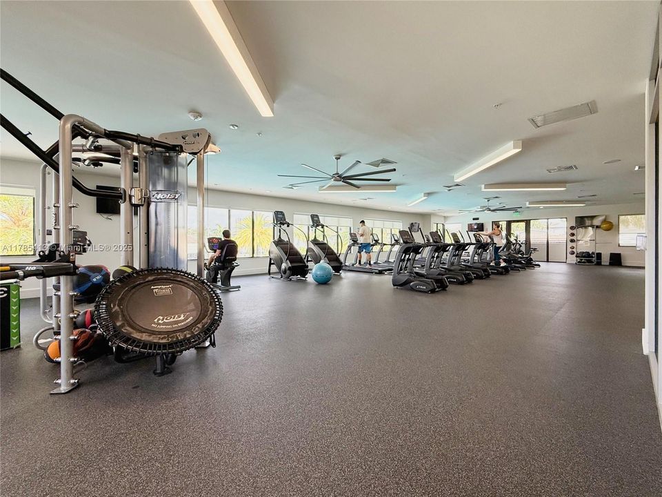 Недавно продано: $499,000 (2 спален, 2 ванн, 1129 Квадратных фут)