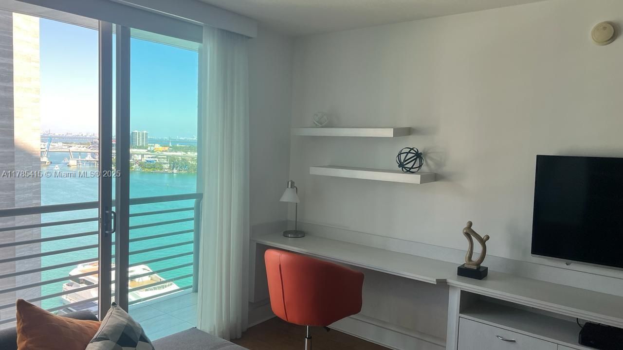 Vendido Recientemente: $390,000 (0 camas, 1 baños, 507 Pies cuadrados)