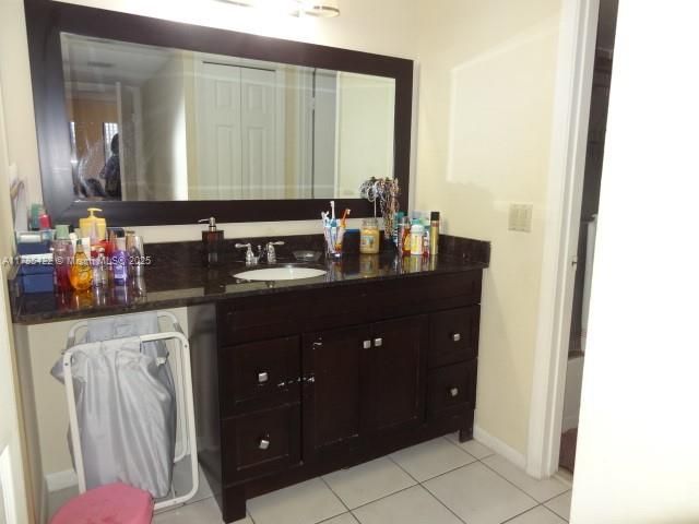 For Sale: $334,000 (2 beds, 2 baths, 1256 Square Feet)