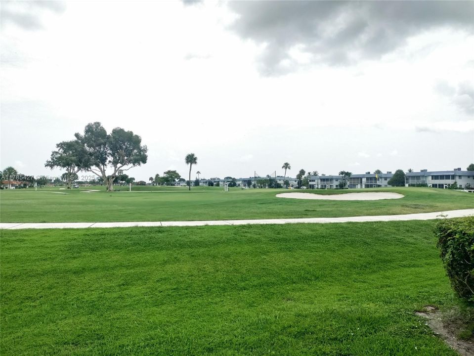 Active With Contract: $59,000 (1 beds, 1 baths, 720 Square Feet)