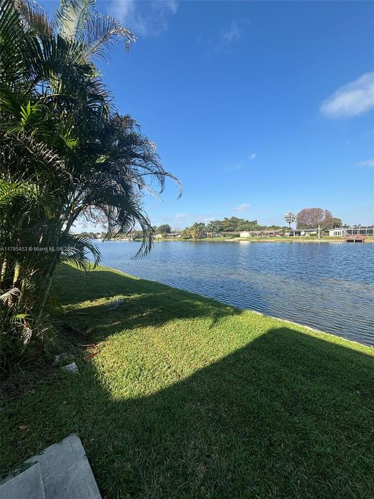 Recently Sold: $365,000 (2 beds, 1 baths, 1482 Square Feet)