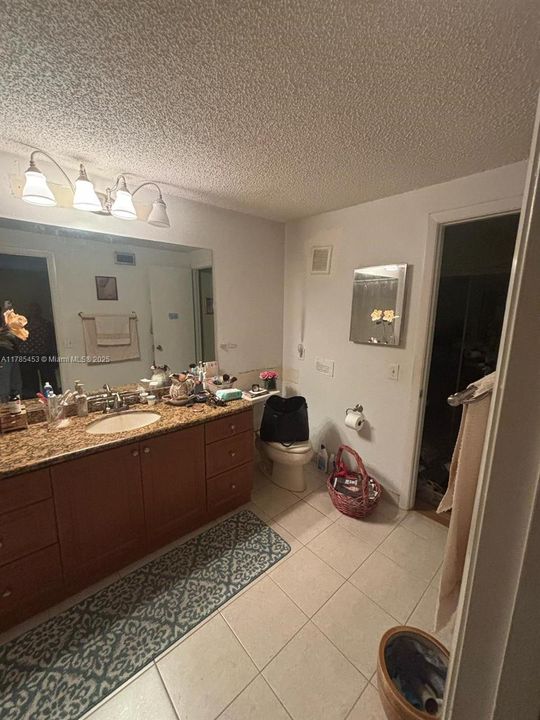 Recently Sold: $365,000 (2 beds, 1 baths, 1482 Square Feet)