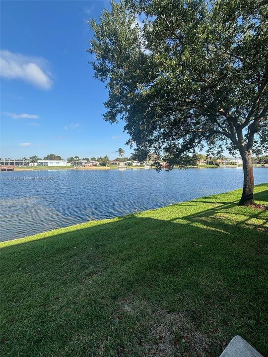 Recently Sold: $365,000 (2 beds, 1 baths, 1482 Square Feet)