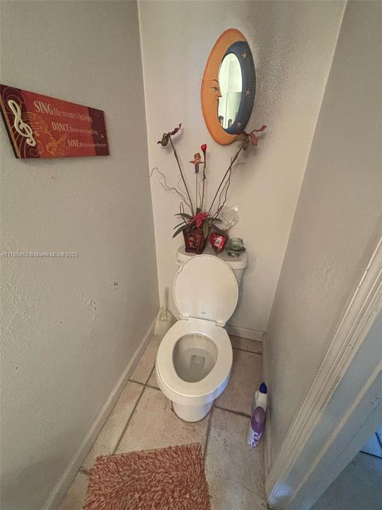 Recently Sold: $365,000 (2 beds, 1 baths, 1482 Square Feet)